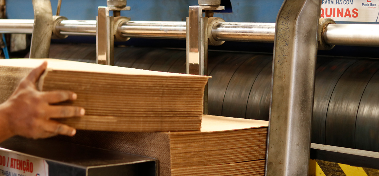 Fabricação de Caixas de Papelão Personalizadas